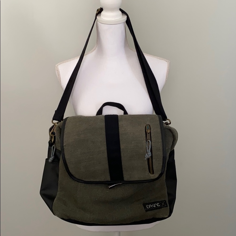 Dakine Crossbody Messenger Bag